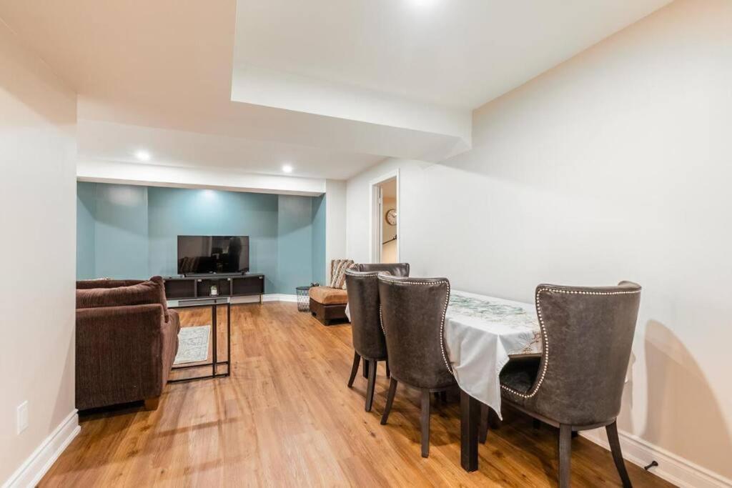 Spacious Basement Mississauga Exterior foto
